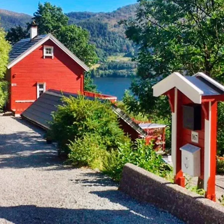 Holiday home Holiday Home Bruvik