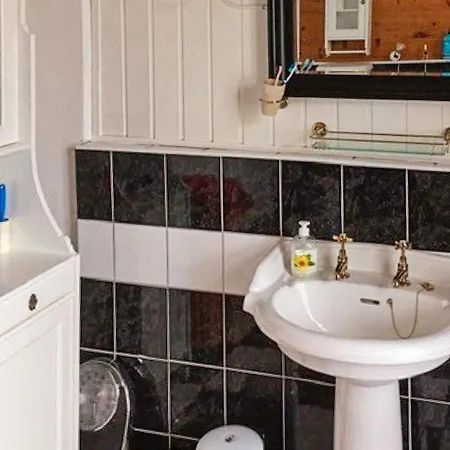 펜션 8 Person In Bruvik-by Traum *